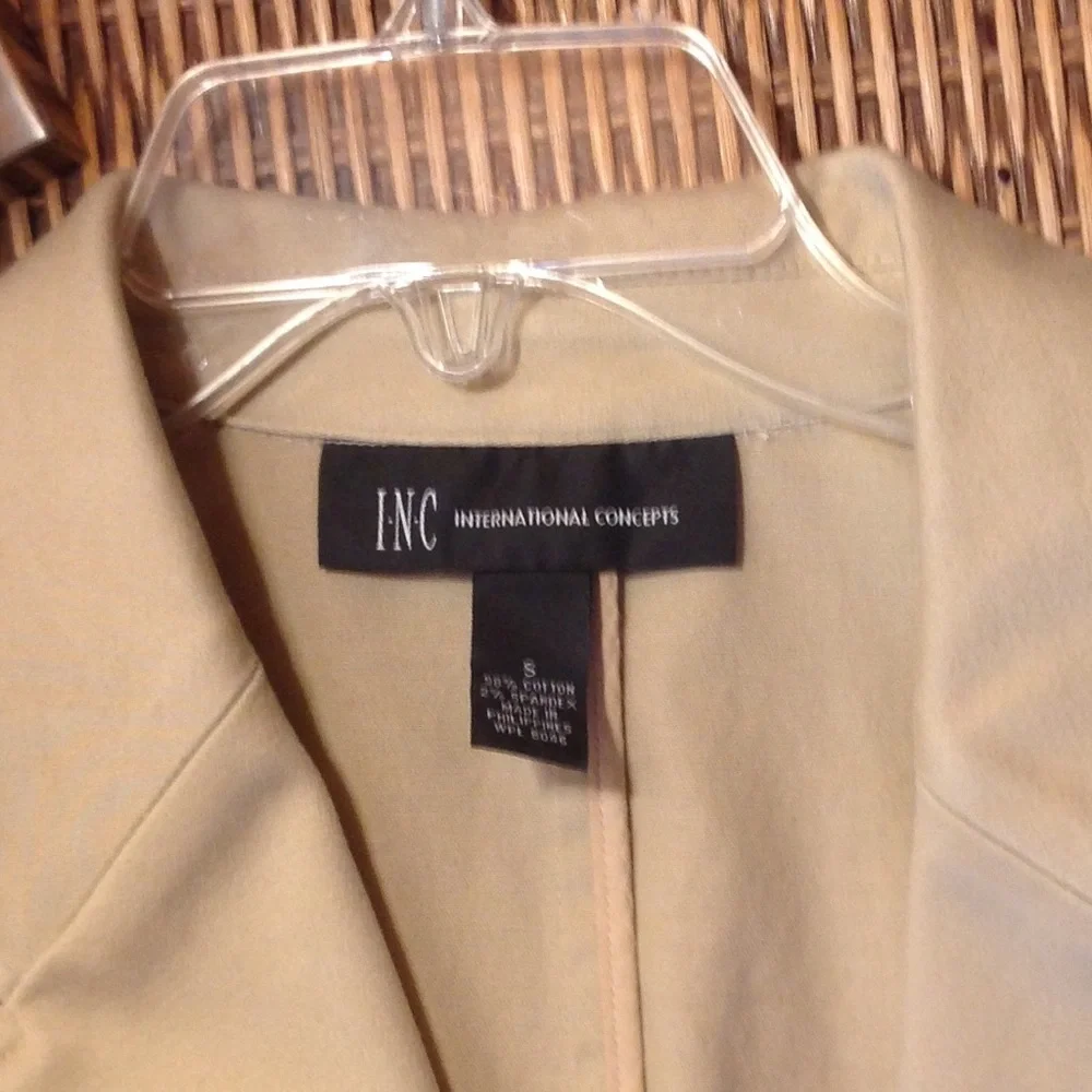 NWOT INC INTERNATIONAL CONCEPTS BEIGE JACKET - Picture 3 of 5
